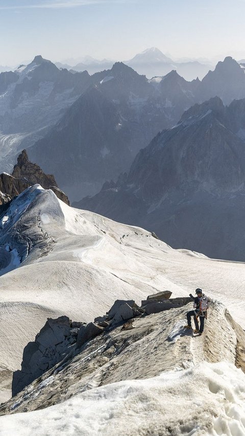 FOTO: Ketika Gunung Bersalju Mont Blanc di Prancis Tersengat Gelombang Panas