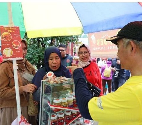 FOTO: Wali Kota Tarakan Kunjungi UMKM di CFD