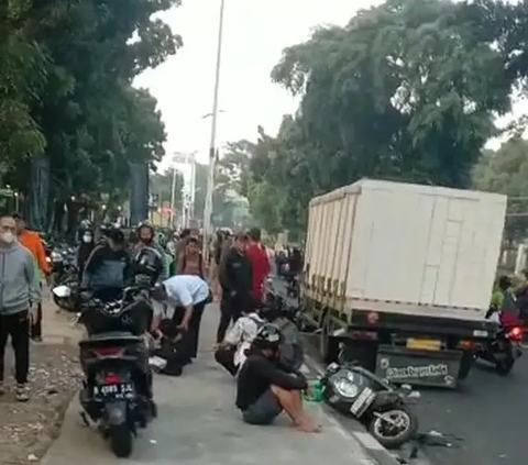 Direktorat Lalu Lintas Polda Metro Jaya berencana menambah kamera ETLE di lokasi rawan pelanggaran lawan arus. Hal ini kejadian kecelakaan di Jalan Raya Lenteng Agung, Jagakarsa Jakarta Selatan. 