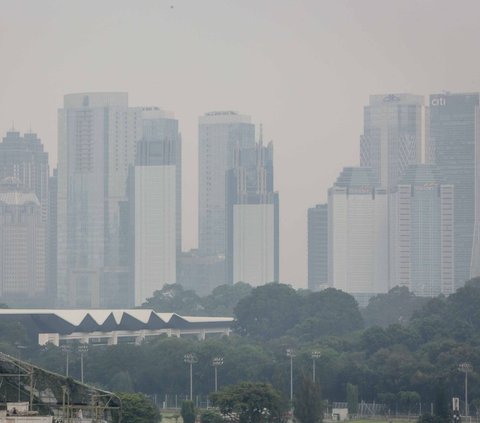 Berbagai langkah untuk memperbaiki kualitas udara di Jakarta telah dilakukan, mulai dari penerapan work from home (WFH) bagi sebagian ASN hingga teknologi modifikasi cuaca untuk menurunkan hujan buatan. Tetapi, polusi udara Jakarta masih menjadi yang terburuk di dunia.