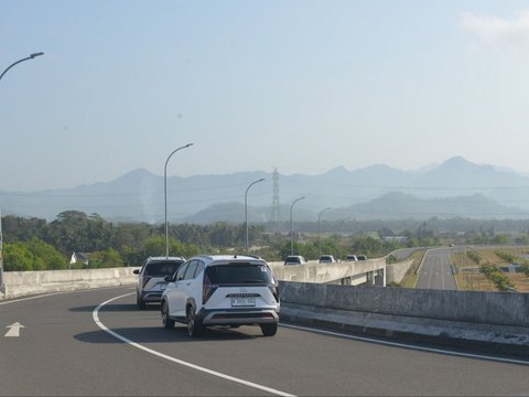 Test Drive: Rayuan Hyundai Stargazer X dari Pantai Selatan Jawa