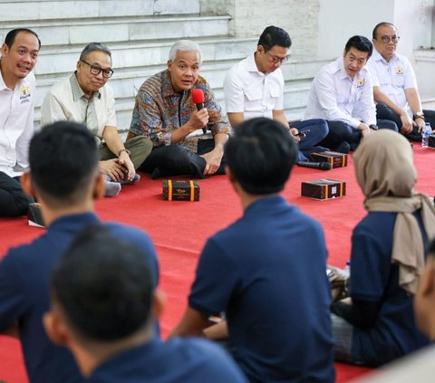 Sementara itu, Sekretaris Kelompok Kerja Vokasi KADIN Indonesia Heru Dewanto menuturkan, 34 mahasiswa Jateng ini bagian dari total 300-an yang sudah terseleksi. Mereka akan bergabung dengan 741 mahasiswa yang sudah ada di sana.