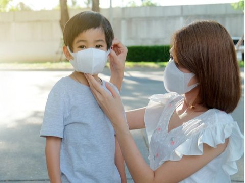 4 Ways to Prevent Children from Easily Coughing and Sneezing During Bad Pollution