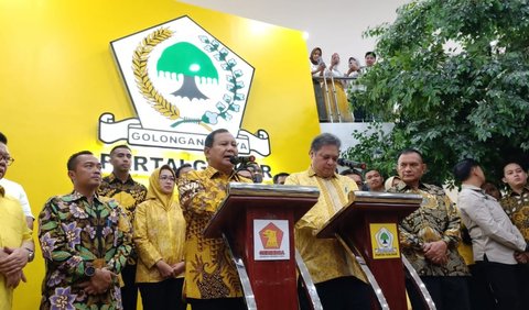 Dia menilai, hal itu merupakan demokrasi yang terjadi di dalam politik melalui musyawarah dan negosiasi.<br>