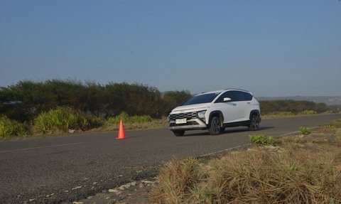 Test Drive: Rayuan Hyundai Stargazer X dari Pantai Selatan Jawa