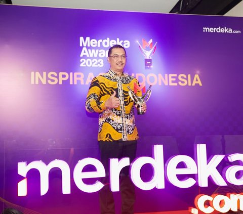 Merdeka Awards adalah Inspirasi Indonesia. Sebuah ajang penghargaan dan apresiasi kepada mereka yang telah memberikan sumbangsih bagi kemajuan negeri dan kemanusiaan.