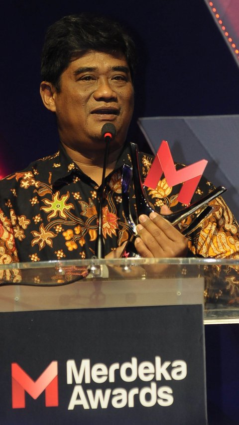 Kemudian ada sosok Inspiratif Bidang Sosial, Puger Mulyono. Ia turut memberikan sambutannya dan menyampaikan terima kasih kepada merdeka.com seusai menerima penghargaan Merdeka Awards 2023.