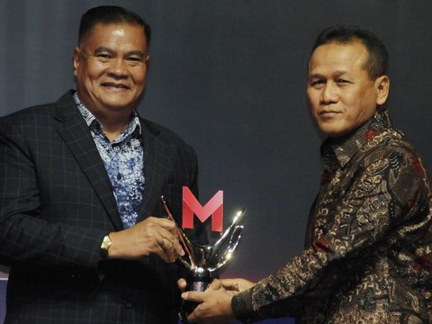 FOTO: Ini Penerima Merdeka Awards 2023 Kategori Reformasi Birokrasi, dari Pemprov Kalsel hingga Kota Depok