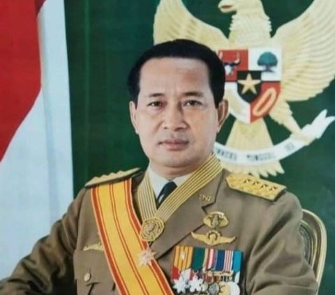 Kolonel TNI Berkali-Kali Ditahan Soeharto Saat Mau Pindah Tugas, Tak Disangka Jadi Wapres