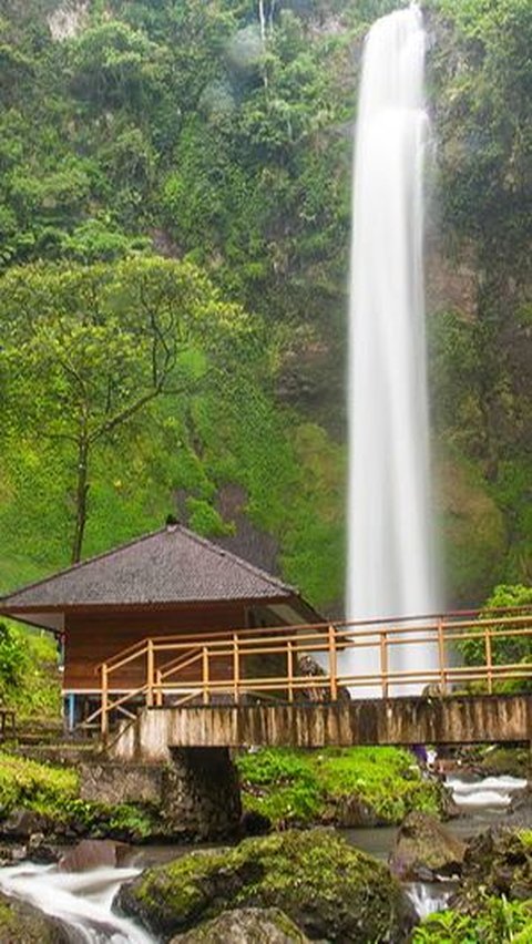 5. Air Terjun Curug Cimahi