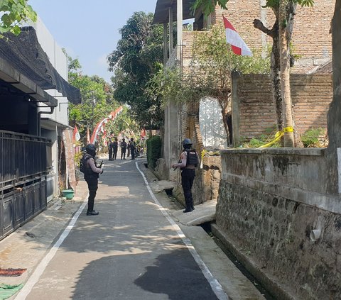 Tersangka Teroris S Racik Bom Bunuh Diri Polsek Astananyar di Boyolali