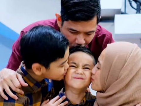 Ganteng! 10 Potret Terbaru Malik Anak Kedua Alyssa Soebandono, Kini Menginjak Usia 6 Tahun