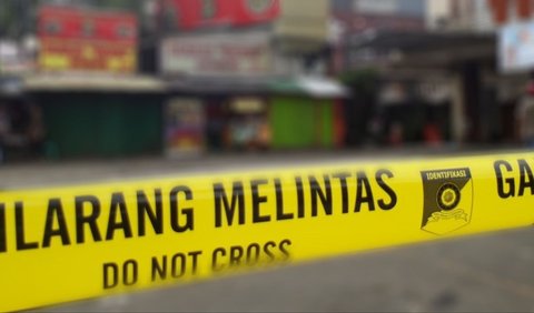 Pelakunya kini sudah diamankan. Sedangkan jasad korban dibawa ke RS Polri Kramat Jati.