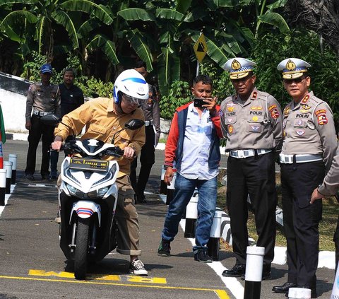 Jenderal Bintang Dua Bebaskan Daerah buat Inovasi Lintasan Ujian Praktik SIM C, Ini Syaratnya