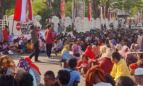 Kesal Selalu Tak Digubris, Warga Kabupaten Pasaman Geruduk Kantor Gubernur Sumbar Mahyeldi