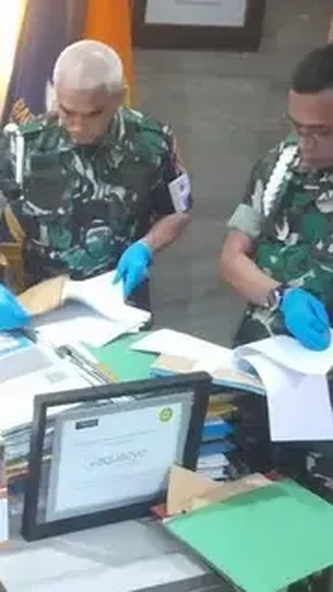 Puspom TNI dan KPK Sita 2 Boks dan 1 Koper dari Kantor Basarnas, Ini Isinya