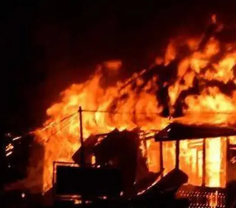 Kebakaran Hanguskan 160 Los di Pasar Sadang Serang Bandung, Kerugian Ditaksir Ratusan Juta