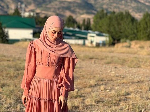 Syuting Music Video, ini Potret Cantik Lesti Kejora di Uzbekistan