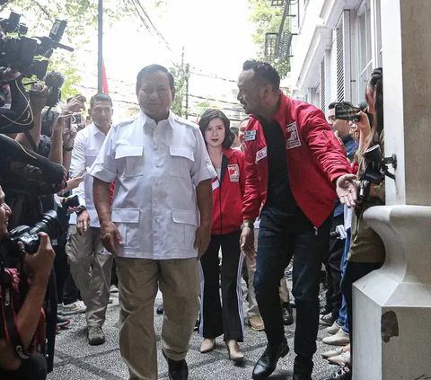 Guntur Romli Mundur, Gara-Gara PSI Kasih Sinyal Kedekatan ke Prabowo