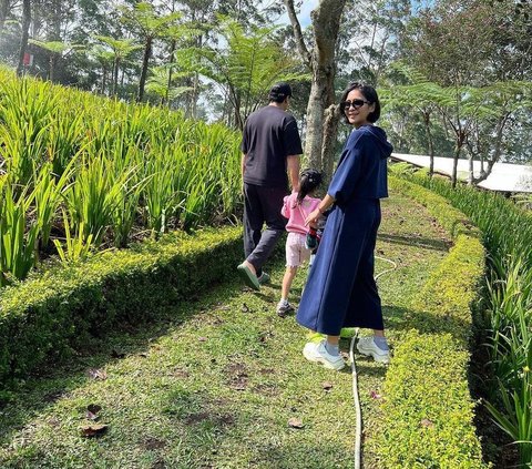 Liburan Seru Caca Tengker dan Keluarga, Nginapnya di Glamping yang Nyaman Banget