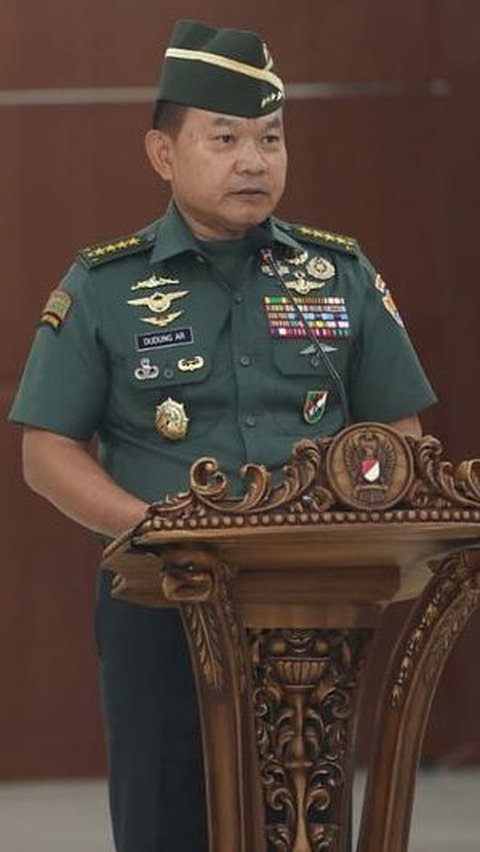 Tiga Pati TNI Naik Pangkat jadi Mayor Jenderal, Ini Sosoknya Disalami Bintang 4