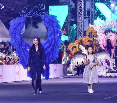 Potret Kemeriahaan Jember Fashion Carnival 2023, Prilly Latuconsina hingga Arumi Bachsin Tampil Menawan