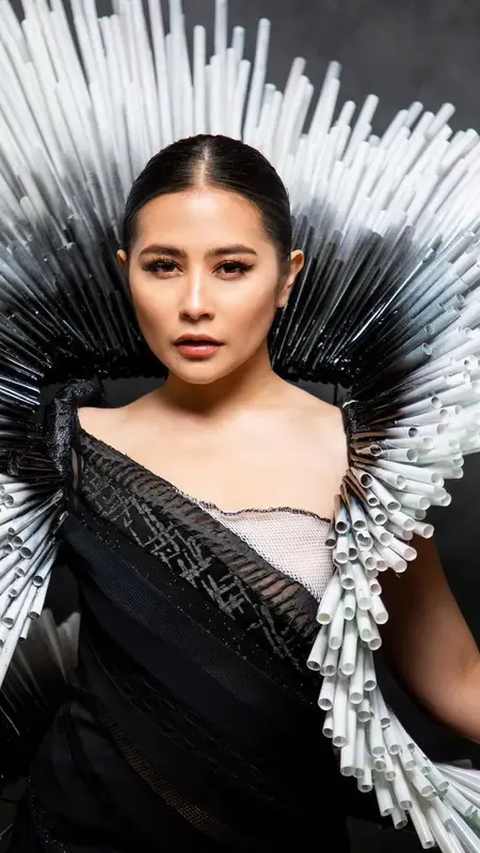 Potret Kemeriahaan Jember Fashion Carnival 2023, Prilly Latuconsina hingga Arumi Bachsin Tampil Menawan