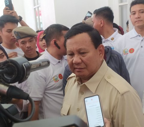 Jalan Sehat di Sulsel, Prabowo Sumbang 35 Motor Listrik dan 5 Paket Umrah