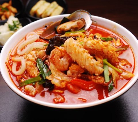 A Lineup of Spicy Korean Foods That Challenge Your Taste Buds, Dare to Try?