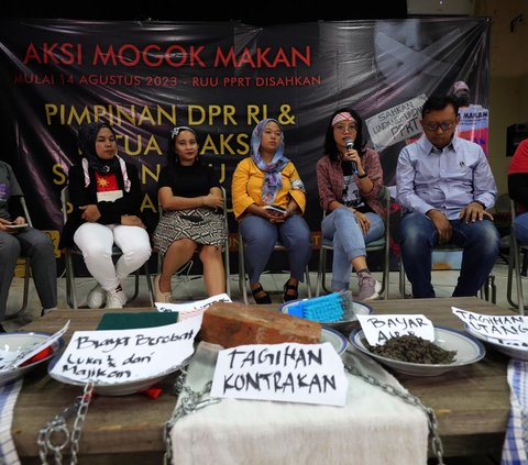 Uang sekolah anak, biaya berobat, tagihan kontrakan, biaya air hingga tagihan utang maupun pinjol jadi beban mereka yang harus dihadapi.