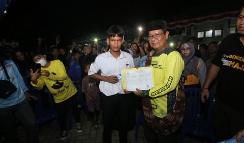 Sementara itu, Kepala Sekolah SMAN 1 Simpang Empat, Abdul Rokhim mengaku bersyukur atas kedatangan Gubernur Kalsel beserta rombongan.