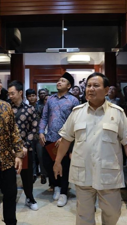 Menteri Pensiunan Jenderal TNI Bertemu Rapper Young Lex, Sempat Cek Tatonya