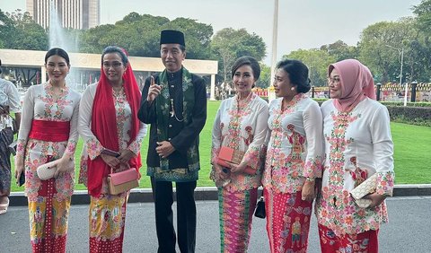 Sekilas Tentang Istana Berkebaya