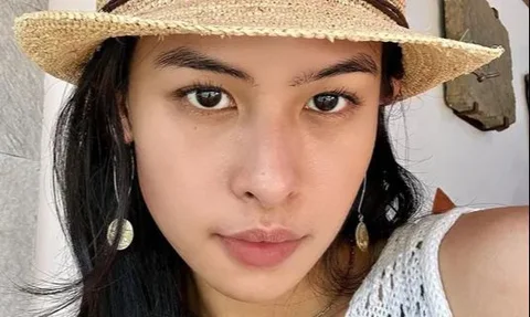 14 Potret Artis tanpa Makeup yang Justru Tambah Glowing