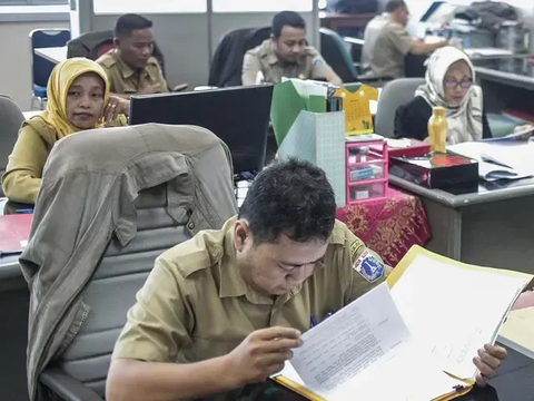 Pemerintah Revisi UU ASN, Tenaga Honorer Bisa Diangkat Jadi PNS?