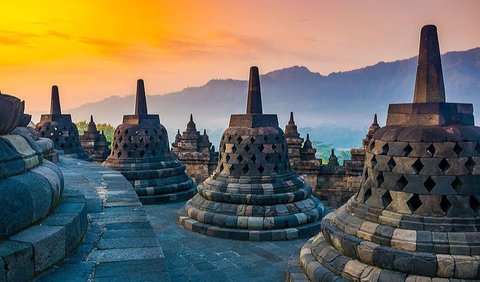 Perbedaan Candi Hindu dan Budha