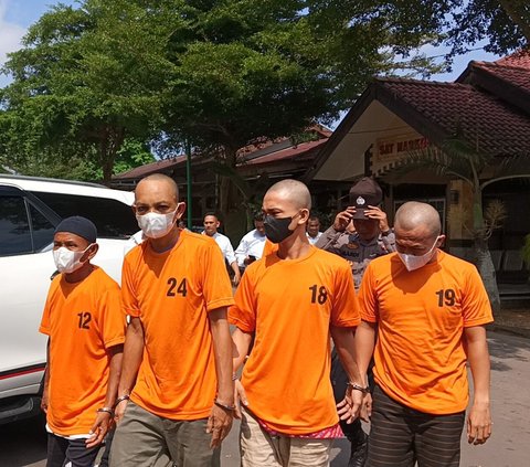 Akal Bulus Pengedar Narkoba Jambi, Sabu-Sabu Disembunyikan di Plafon SD