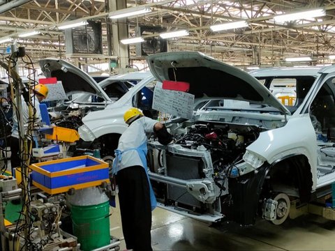 Melihat Canggihnya Pabrik Toyota Yaris Cross dan Perakitan Baterainya di Karawang
