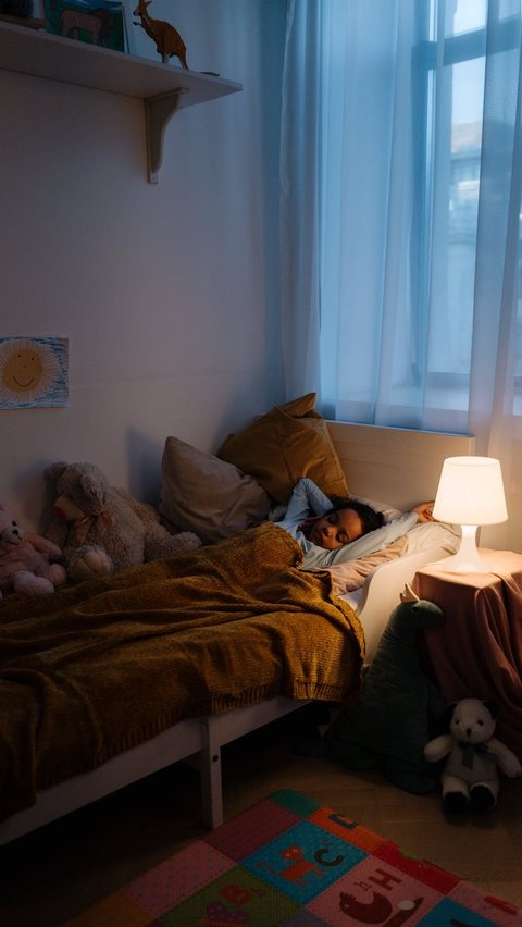 Anak Berkeringat Saat Tidur Malam, Apakah Normal? Ini Penjelasannya