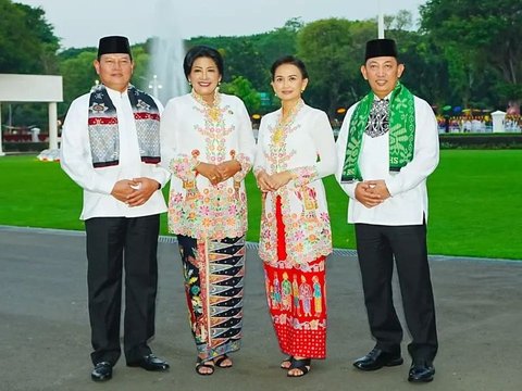 Bak Abang None, Gaya Kece Panglima TNI-Istri & Kapolri-Istri Pose Bareng Bikin Pangling