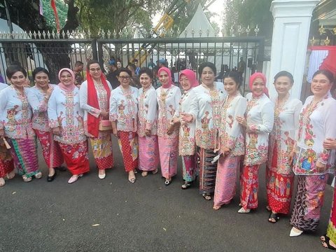 Lestarikan Budaya Indonesia