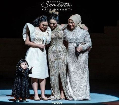 Intip 10 Potret Ameena, Anak Aurel Hermansyah, yang Menarik Perhatian pada Konser Kris Dayanti Hingga Disebut Diva Cilik