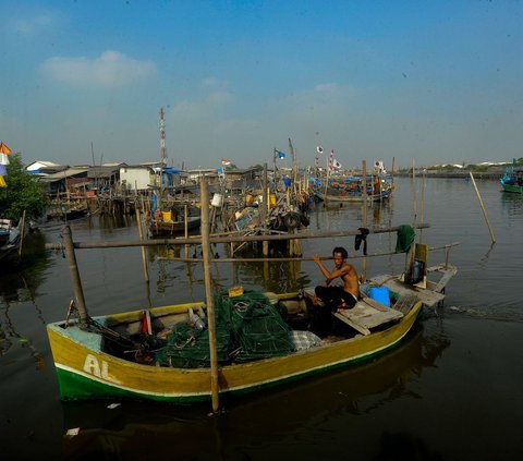 FOTO: Masifnya Pembangunan Perniagaan dan Hunian di Utara Jakarta Bikin Nasib Pendapatan Nelayan Dadap Berkurang Drastis
