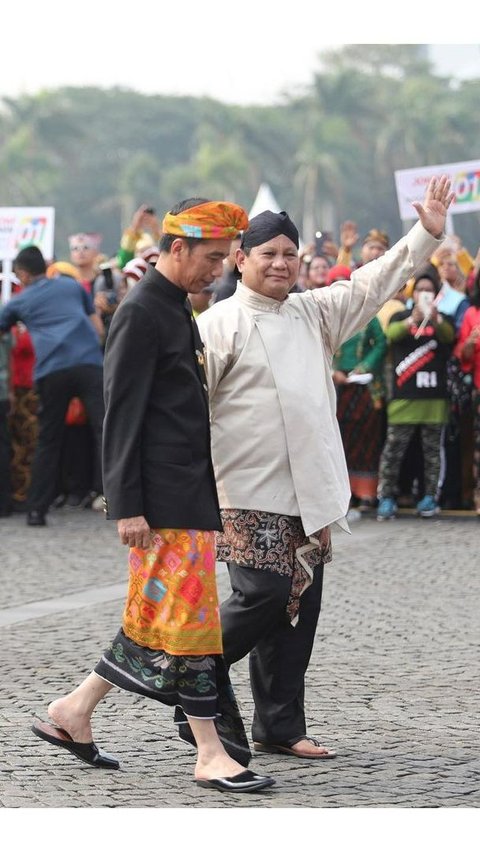 Prabowo Bela Jokowi Diduga Dihina Rocky Gerung, 