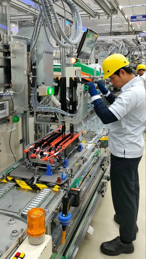 Melongok Fasilitas Perakitan Baterai Mobil Hybrid Toyota Indonesia, Clear and Clean!