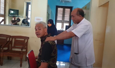 Kala Ganjar Dibuat Ketagihan Pijat Tunanetra: Penak Rasane