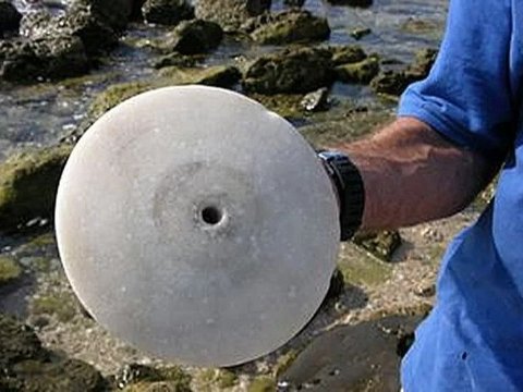 Cakram Marmer Kuno Berusia 2.500 Tahun Ditemukan di Bawah Laut, Fungsinya untuk Mengusir Roh Jahat