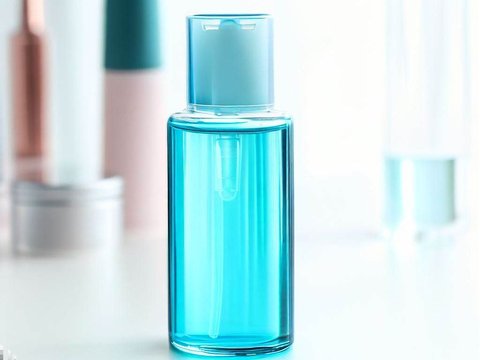 Essence, Serum, dan Moisturizer, Mana yang Dipakai Lebih Dulu?