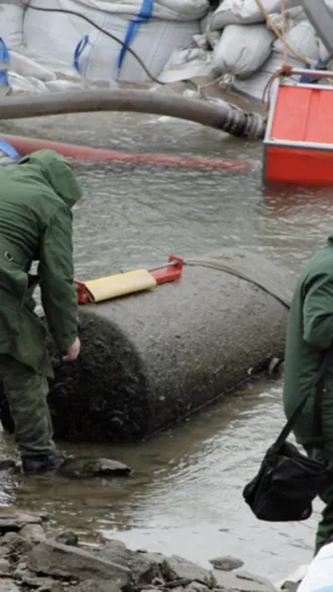 13,000 People in Germany Evacuated After 1 Ton Bomb Found | trstdly ...