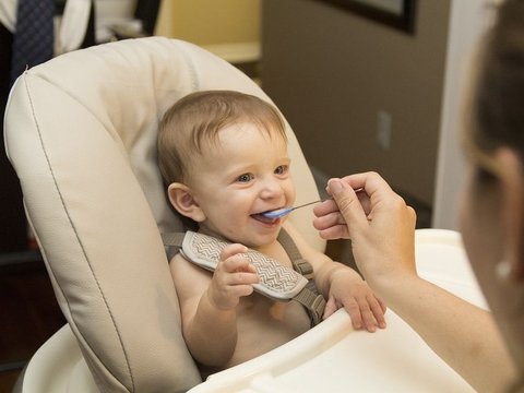 Tekstur Makanan Bayi 8 Bulan